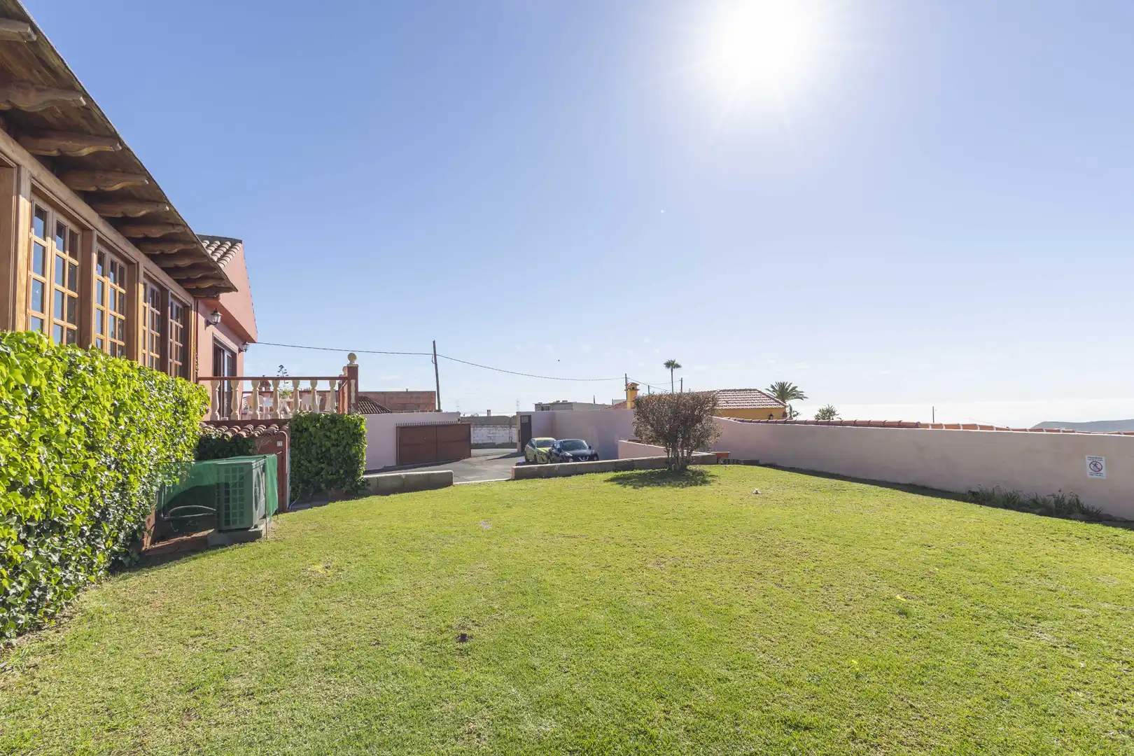 Vista exterior de Casa o chalet en venta en Granadilla de Abona con Aire acondicionado, Jardín privado y Terraza