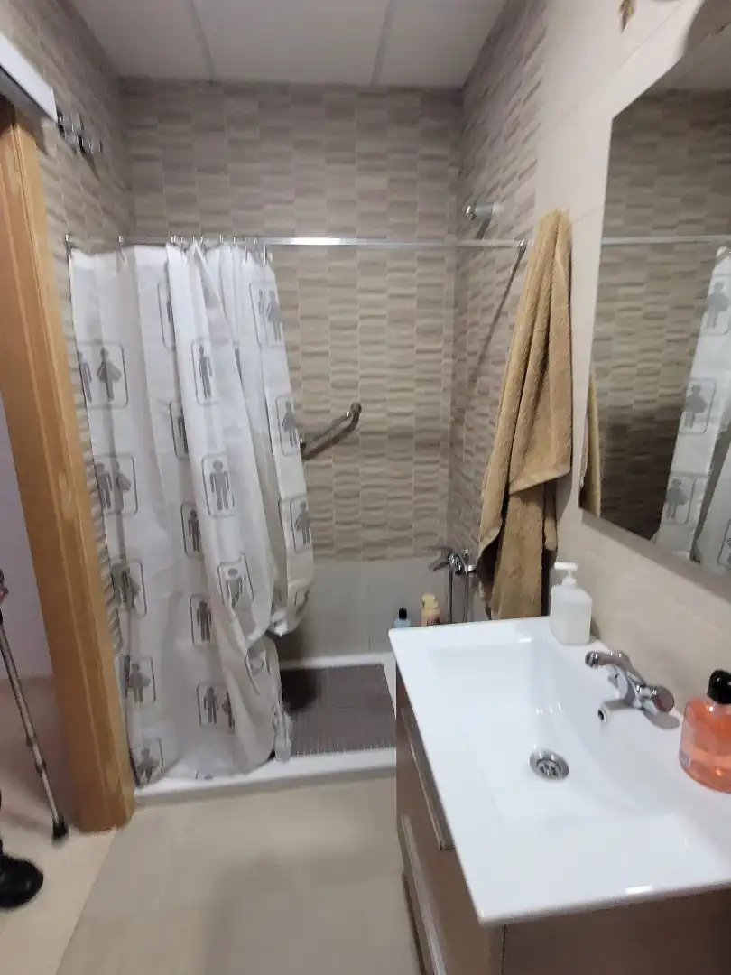 Baño de Piso de alquiler en Antequera con Aire acondicionado
