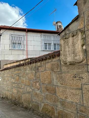 Casa-chalet en Venta en Monterrei