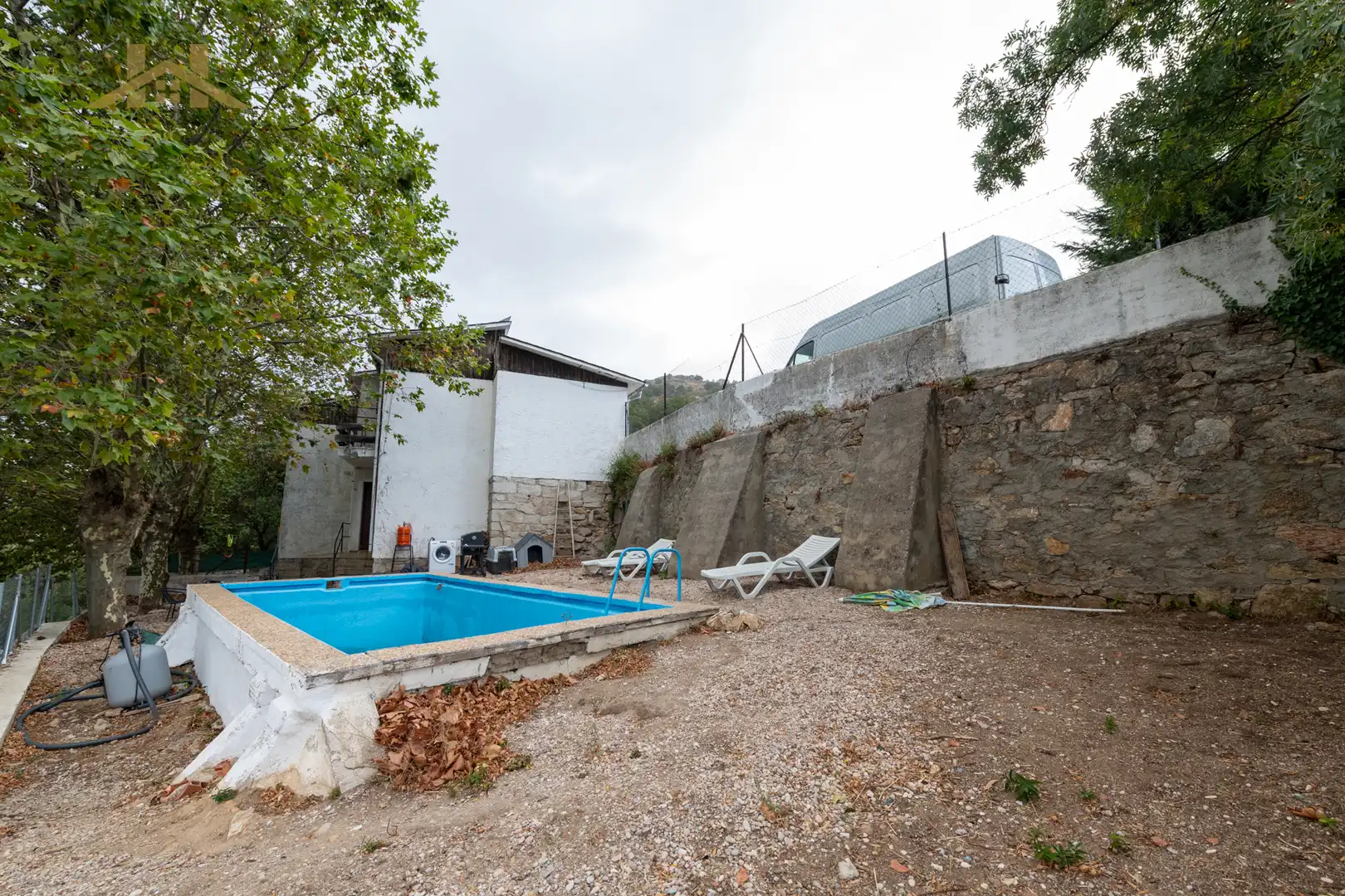 Piscina de Casa adosada en venta en Miraflores de la Sierra con Calefacción, Jardín privado y Trastero