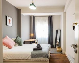 Bedroom of Apartment to share in  Madrid Capital  with Furnished, Washing machine and Microwave