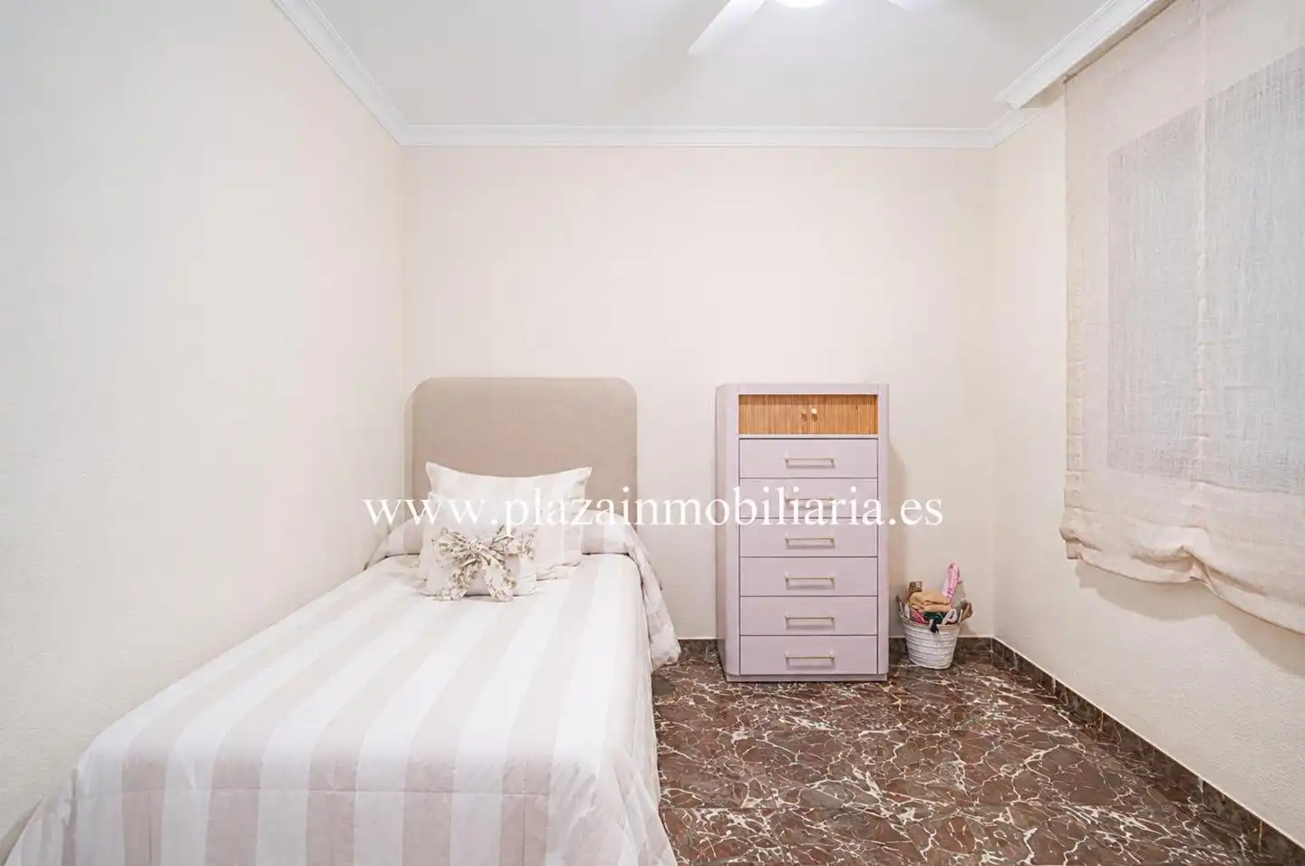Habitación de Casa o chalet en venta en Lucena con Aire acondicionado, Trastero y Balcón