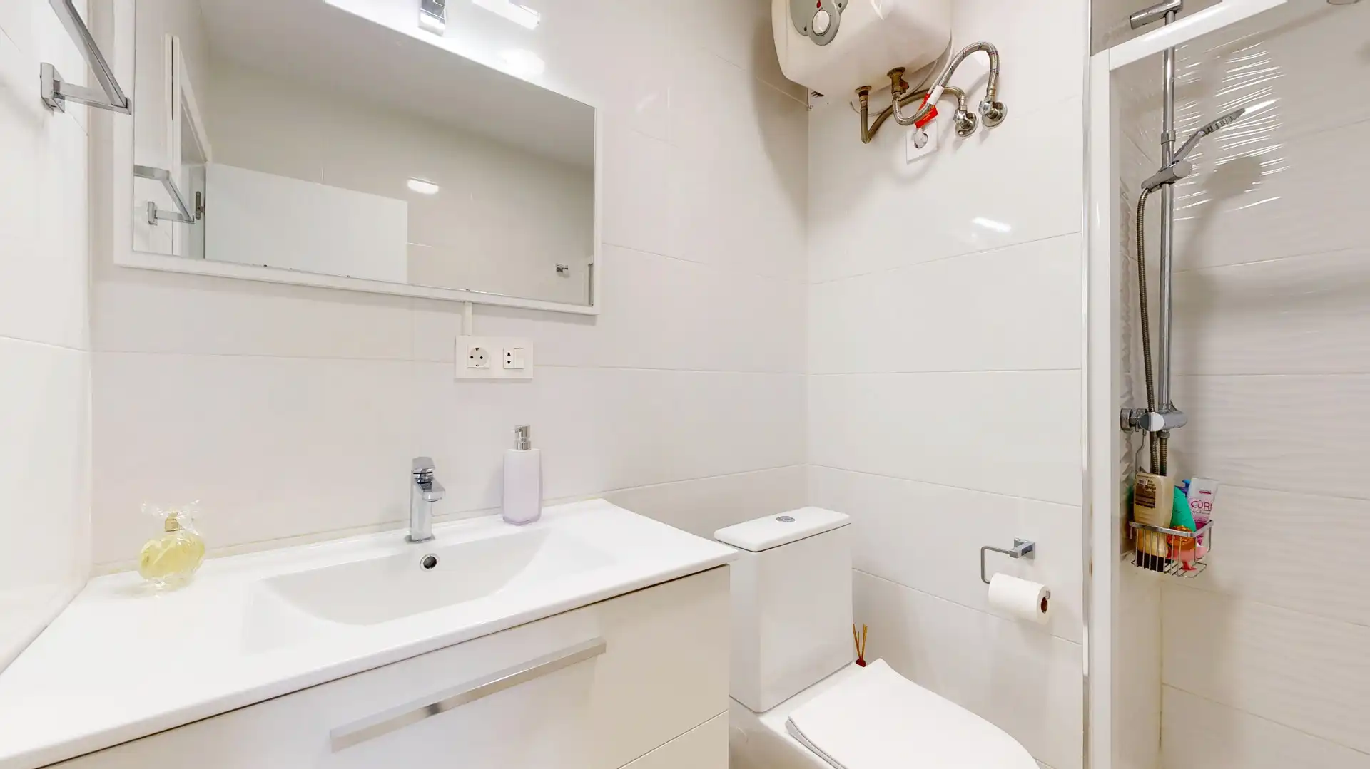 Baño de Piso en venta en Torrent con Amueblado