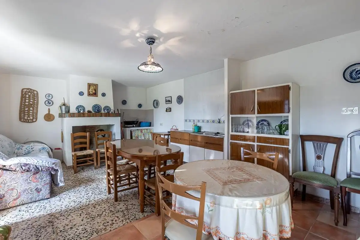Country house zum Verkauf in de Extraradio, Barrio de la Vega