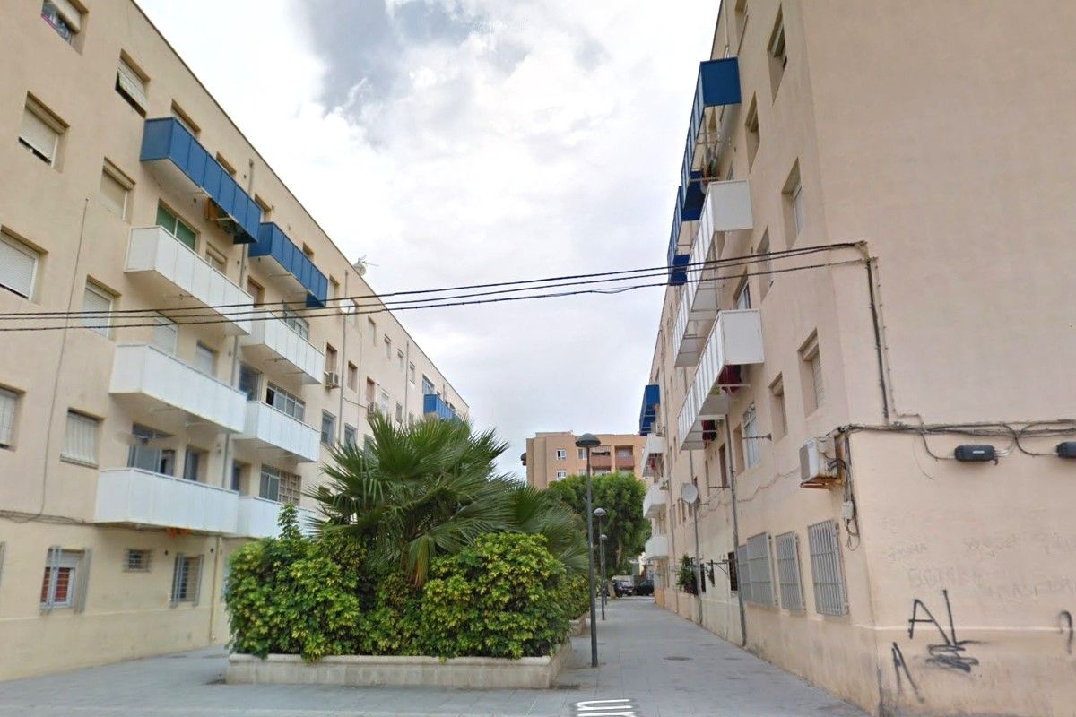 Vista exterior de Piso en venta en  Almería Capital