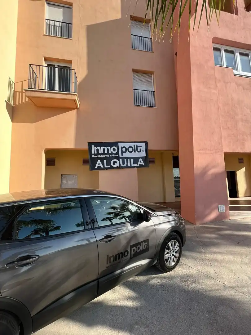 Local comercial de lloguer a Calle Lilo, imagen 2