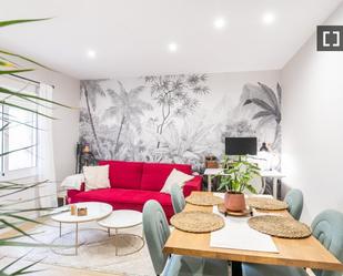 Living room of Flat to rent in  Barcelona Capital  with Air Conditioner, Heating and Furnished