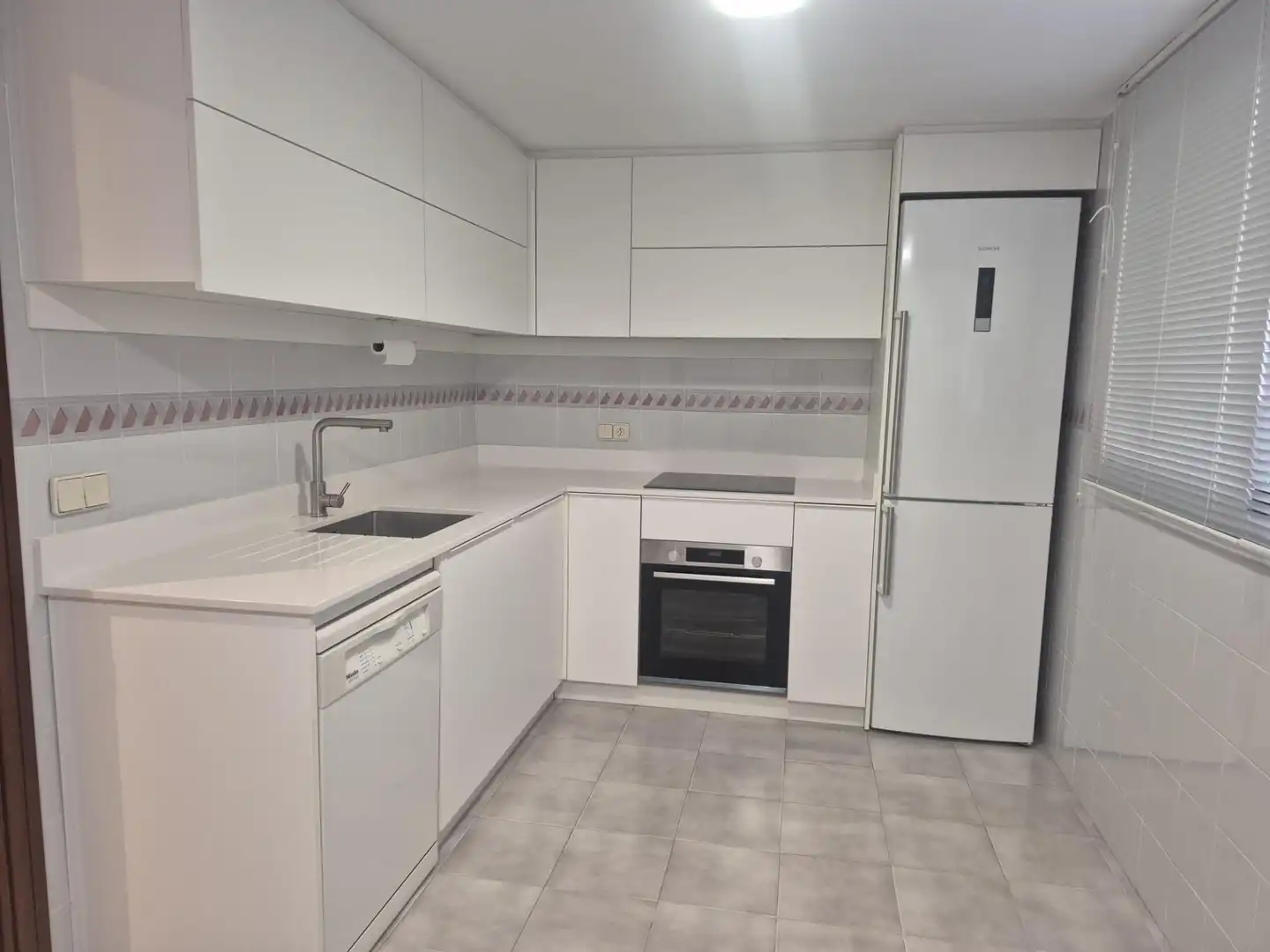 Cuina de Pis de lloguer en Alicante / Alacant amb Aire condicionat, Calefacció i Terrassa