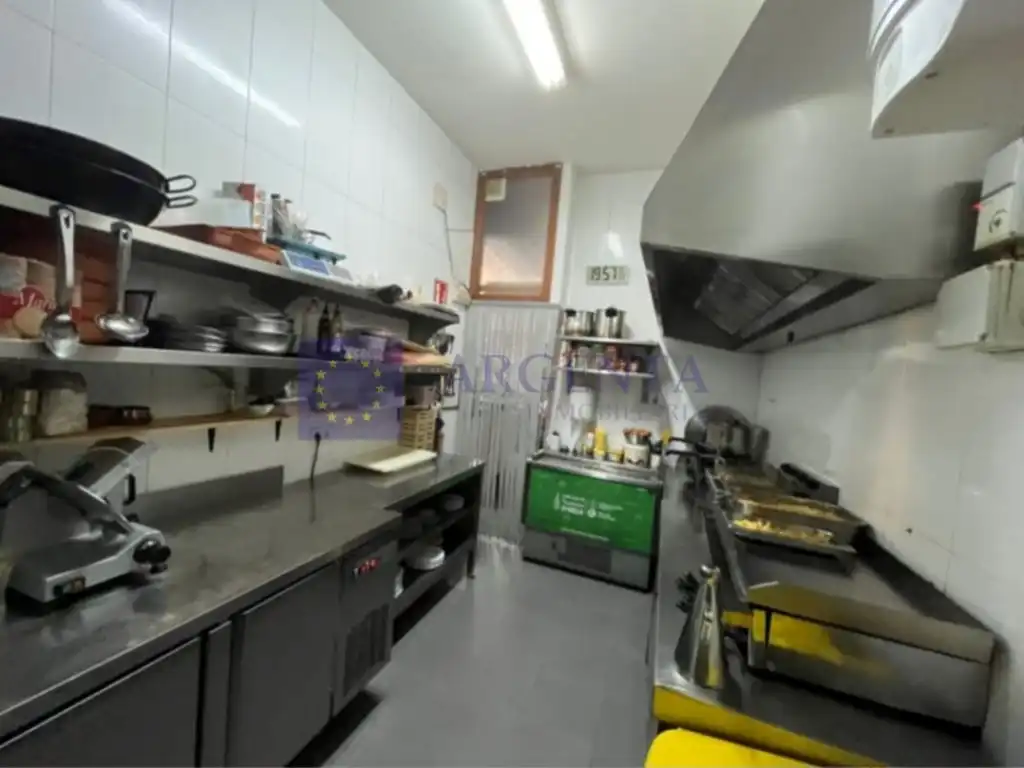 Cocina de Local en traspaso en Cáceres
