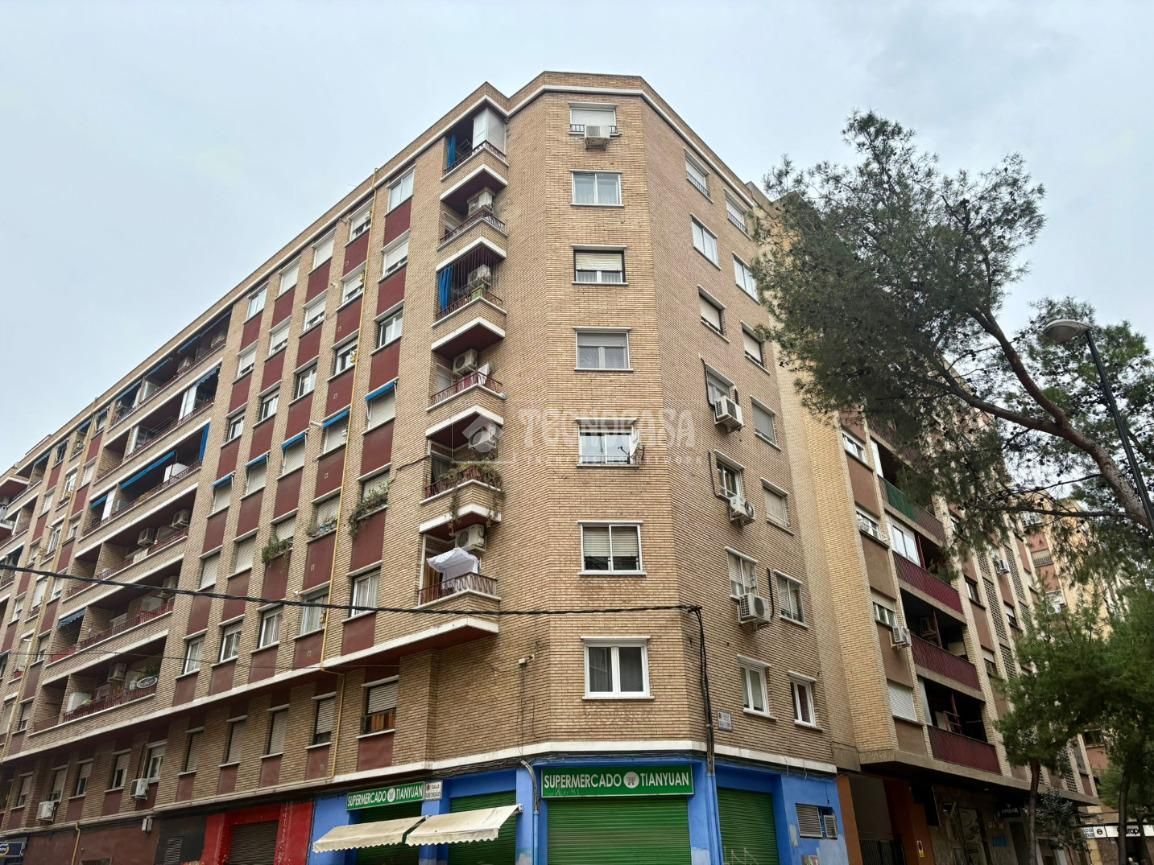 Vista exterior de Pis en venda en  Zaragoza Capital amb Calefacció i Terrassa