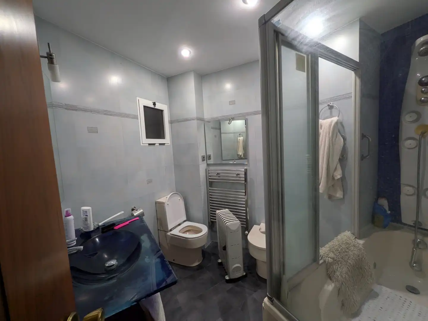Baño de Piso en venta en Castellón de la Plana / Castelló de la Plana con Terraza
