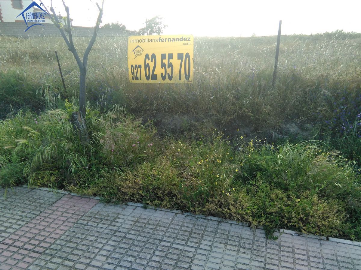 Residential for sale in Hinojal