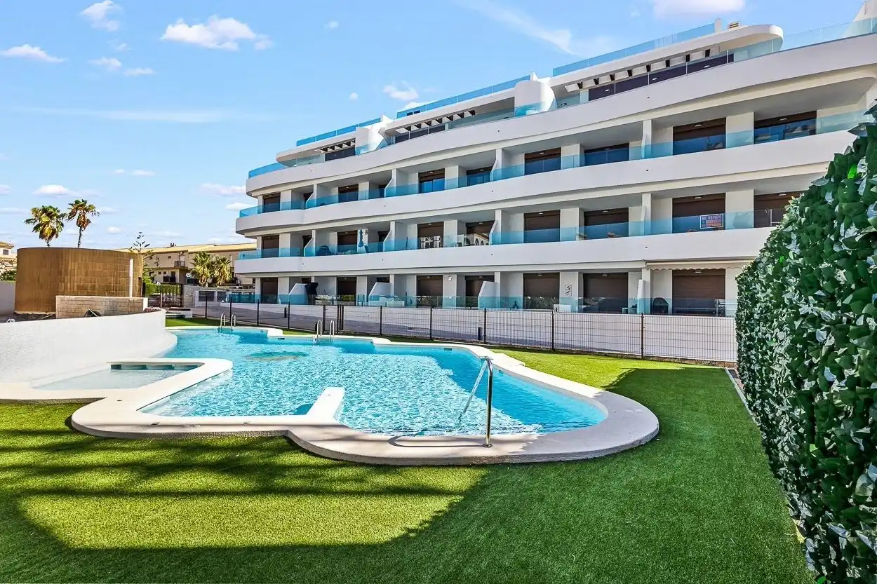 Exterior view of Flat for sale in Orihuela  with Air Conditioner, Terrace and Furnished