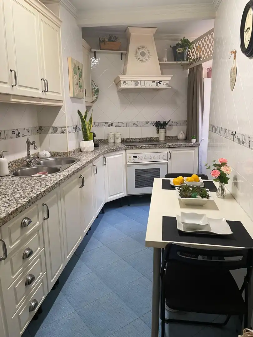 Cocina de Piso en venta en Carretera de Cádiz