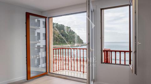 Foto 2 de Piso en venta en Calle Nafarroa, Zarautz, Gipuzkoa