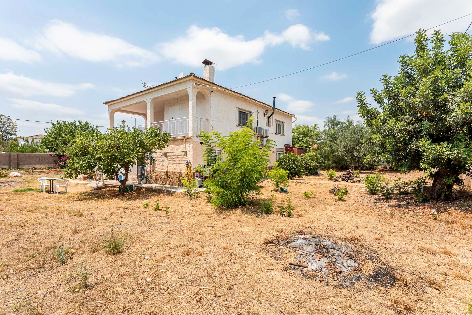 Casa o xalet en venda en Llíria amb Aire condicionat, Jardí privat i Terrassa