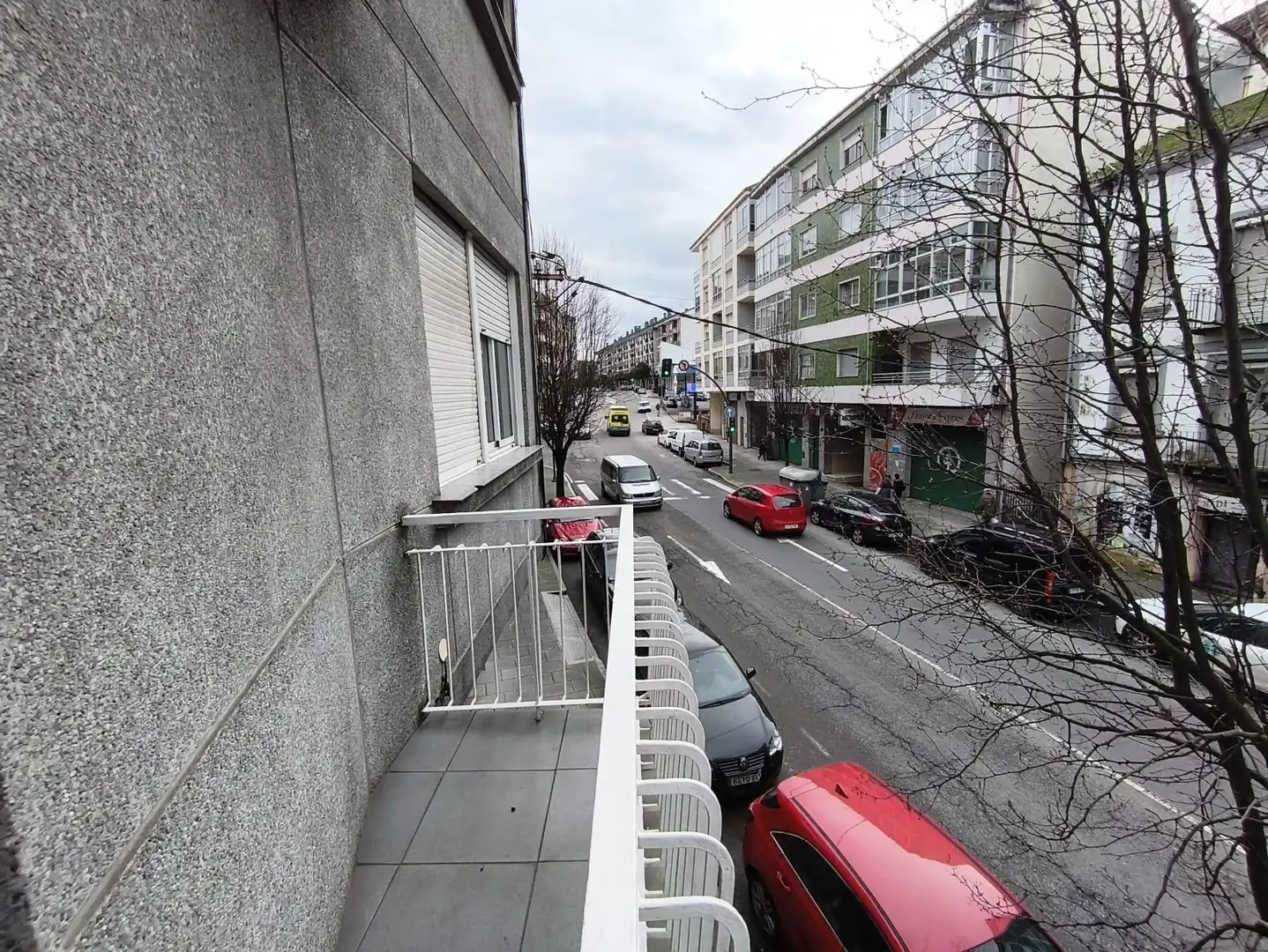 Vista exterior de Pis en venda en Ourense Capital  amb Calefacció, Jardí privat i Traster