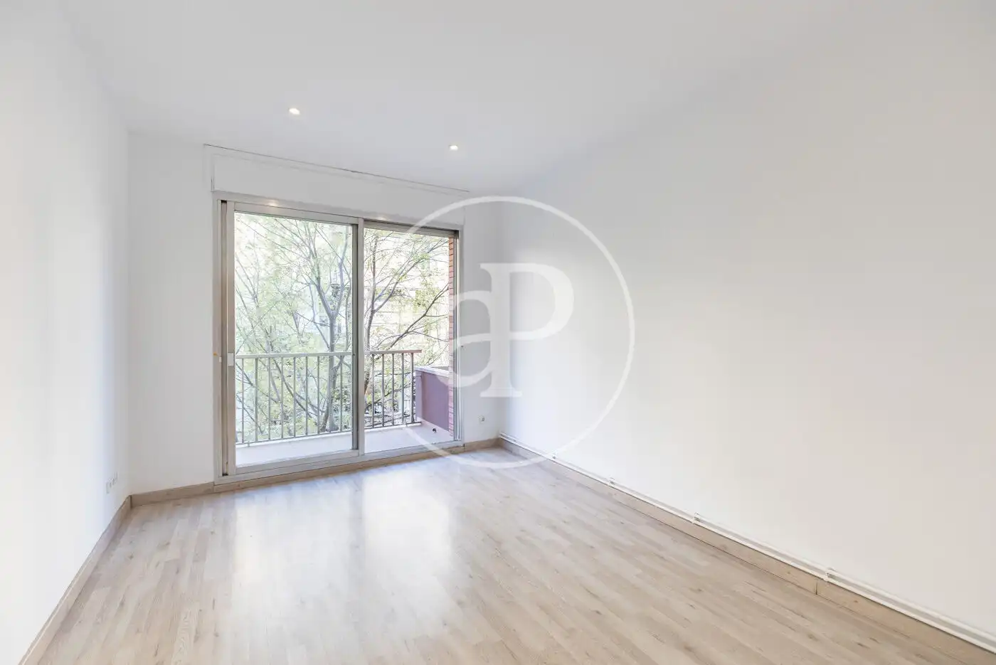Habitación de Piso en venta en Barcelona con Aire acondicionado, Calefacción y Terraza