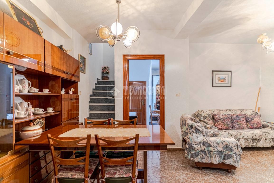 Sala d'estar de Casa adosada en venda en Los Guájares amb Terrassa
