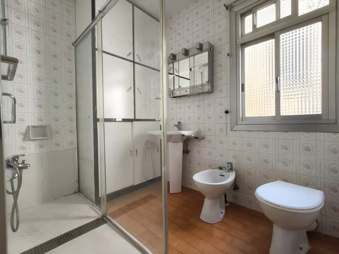 Bathroom of Flat for sale in Getxo   with Terrace