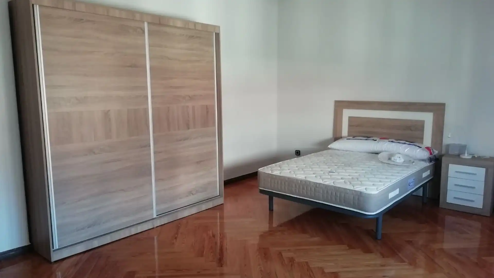 Piso de alquiler en Gran Vía, Sancti Spiritus - San Juan