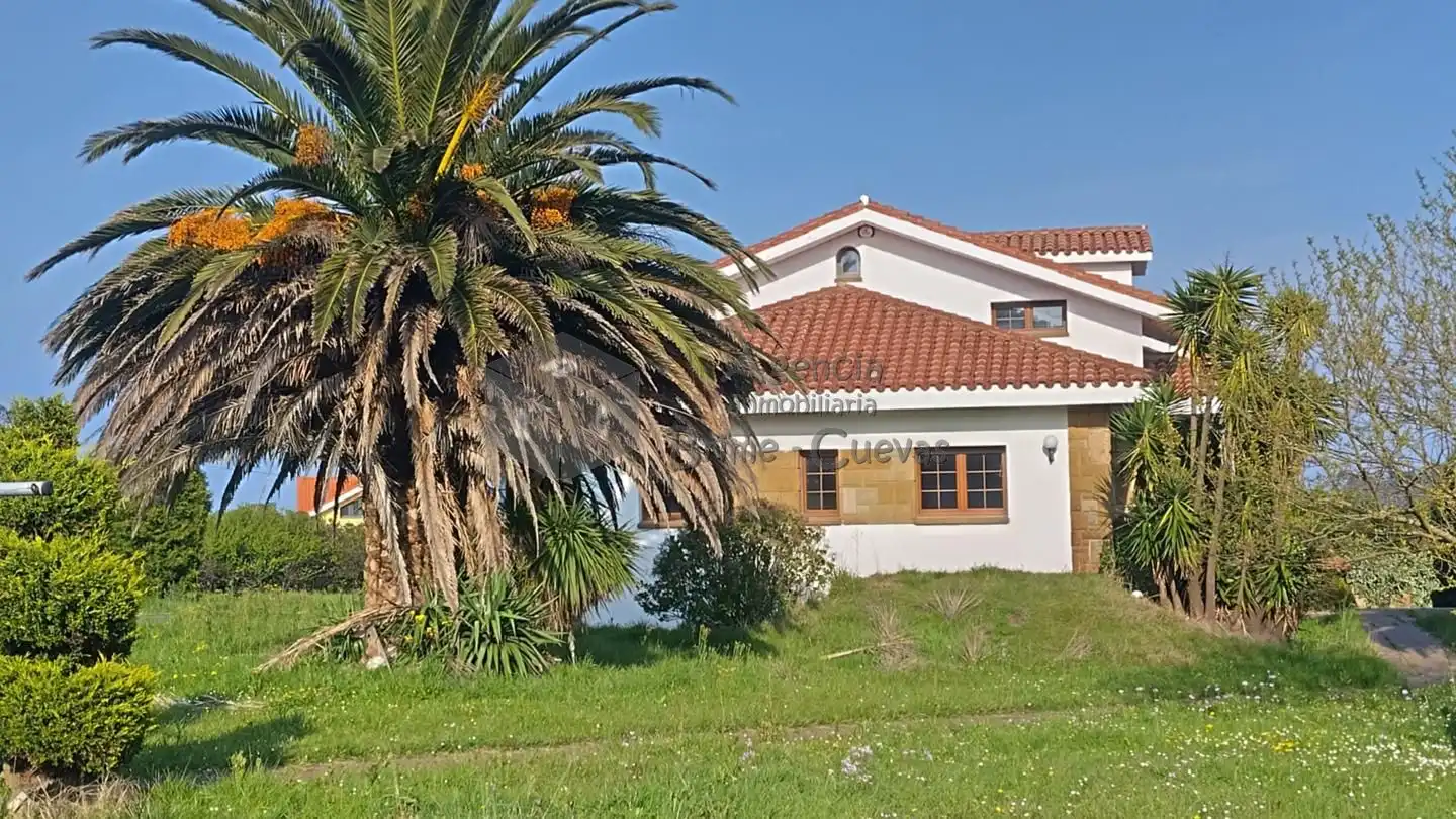 Exterior view of Houses for sale in Castrillón  with Heating, Private garden and Terrace