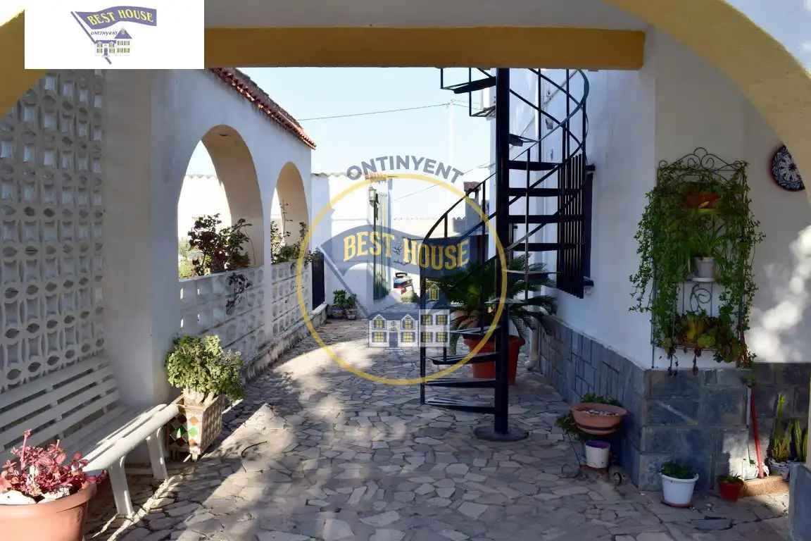 Vista exterior de Casa o chalet en venta en Ontinyent con Aire acondicionado, Jardín privado y Terraza