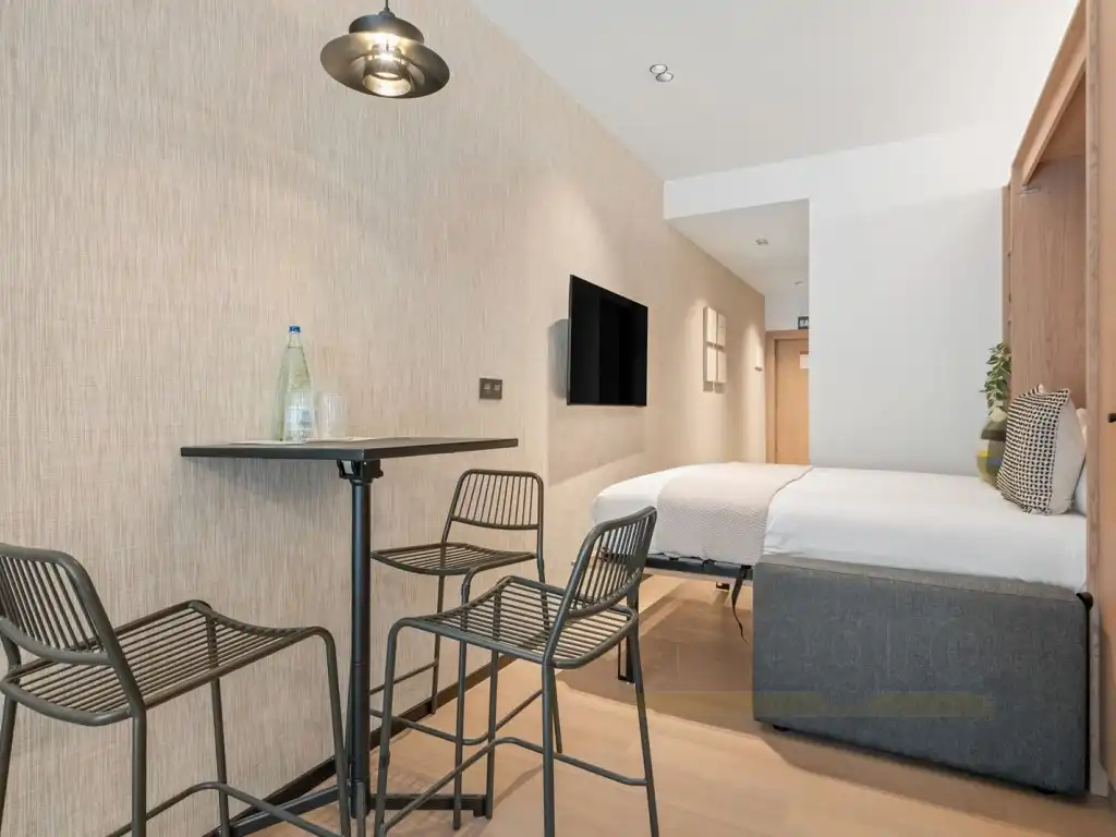 Bedroom of Commercial properties for sale in Puente de Vallecas