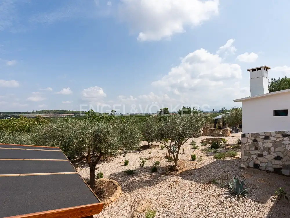 Casa o xalet en venda en Alberic amb Aire condicionat, Calefacció i Jardí privat