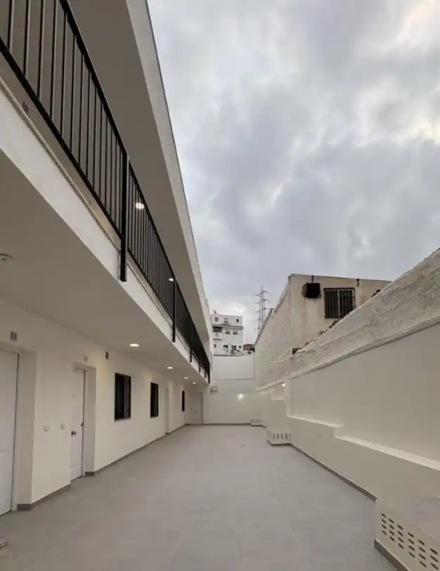 Vista exterior de Apartament en venda en Málaga amb Parquet, Terrassa i Piscina