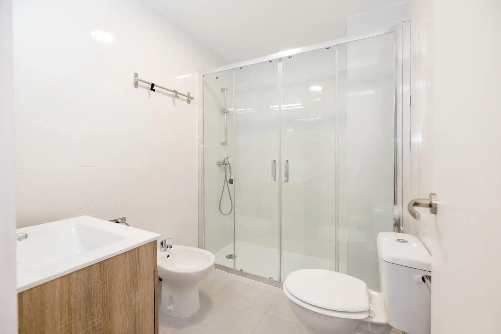 Badezimmer von Dachboden zum Verkauf in Málaga mit Klimaanlage, Heizung und Terrasse