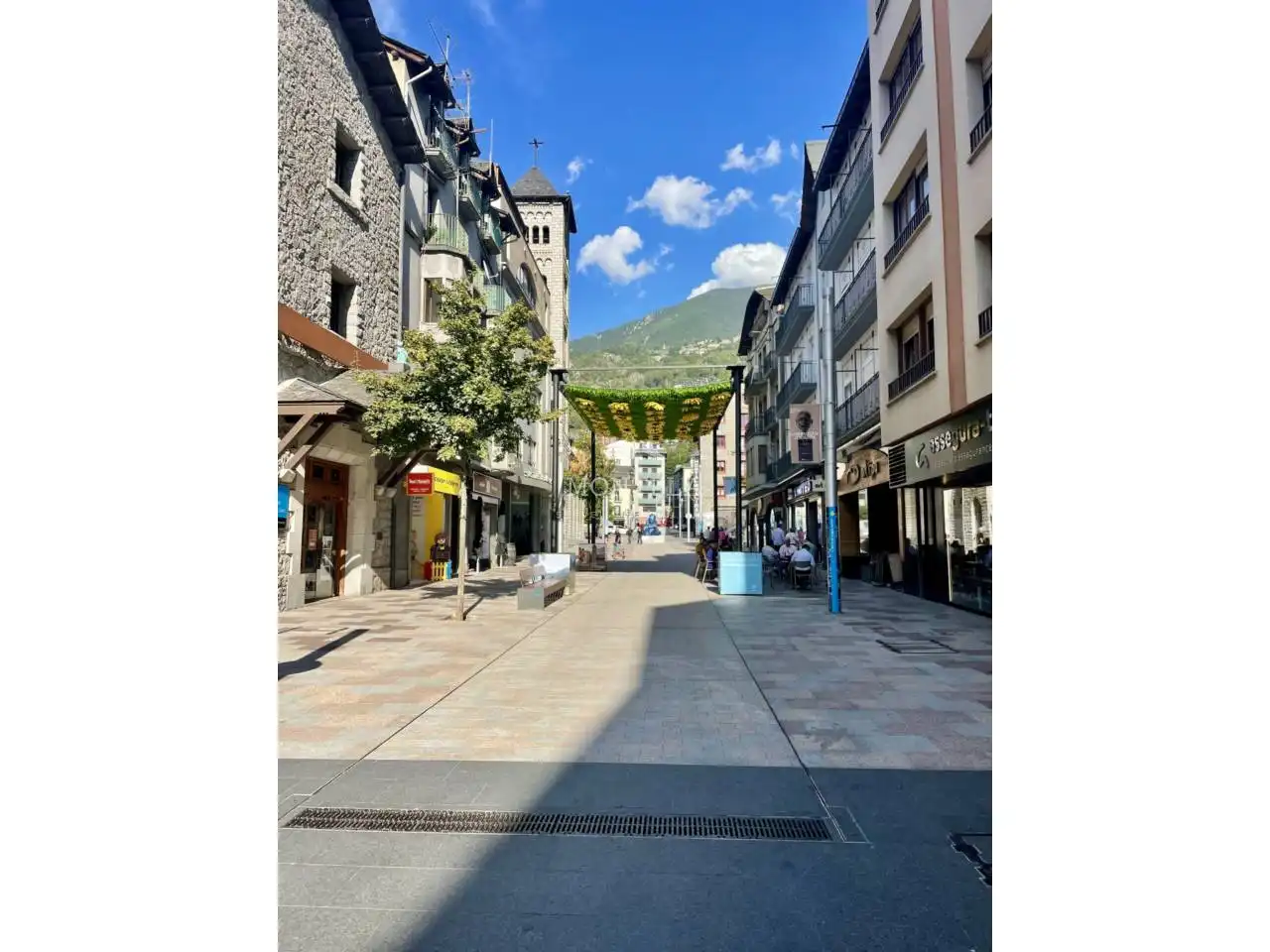 Local comercial de lloguer a Les Escaldes