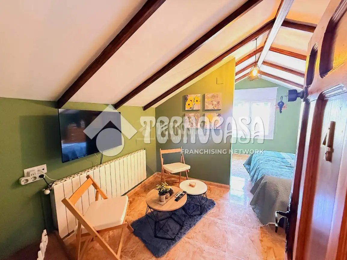 Sala de estar de Casa o chalet en venta en Torrejoncillo del Rey con Aire acondicionado, Calefacción y Jardín privado