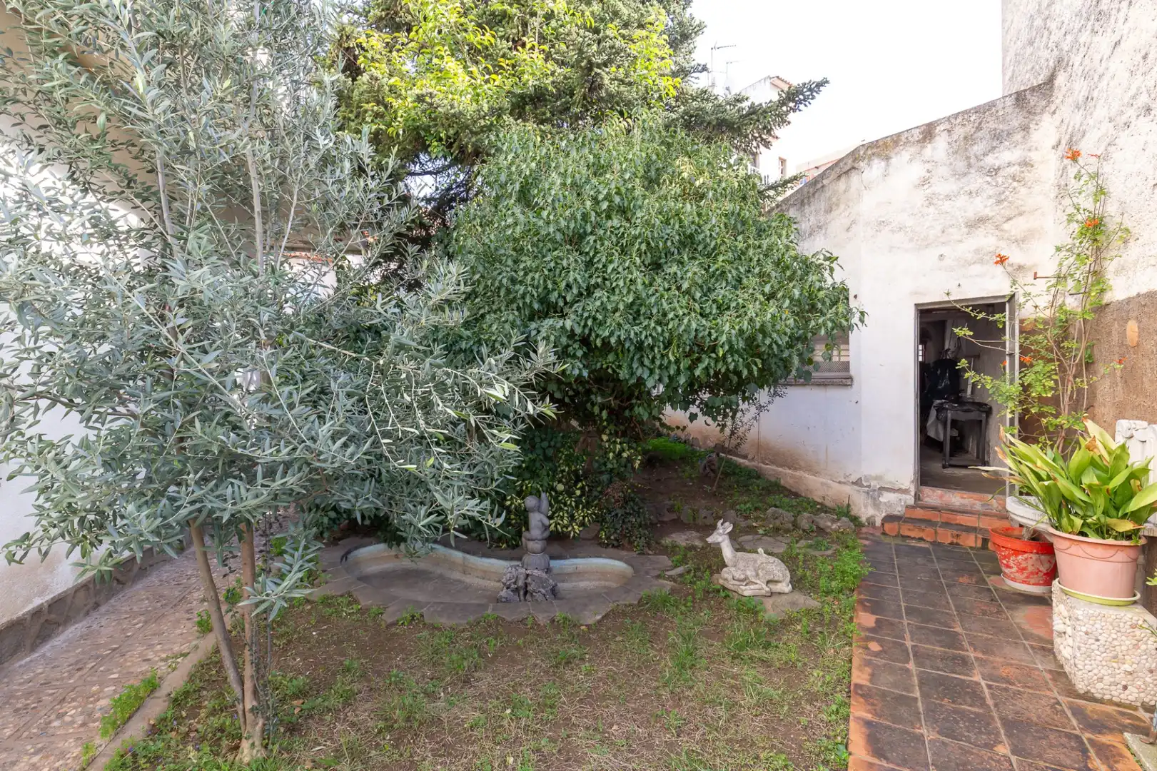 Jardí de Casa o xalet en venda en Rubí amb Terrassa i Traster