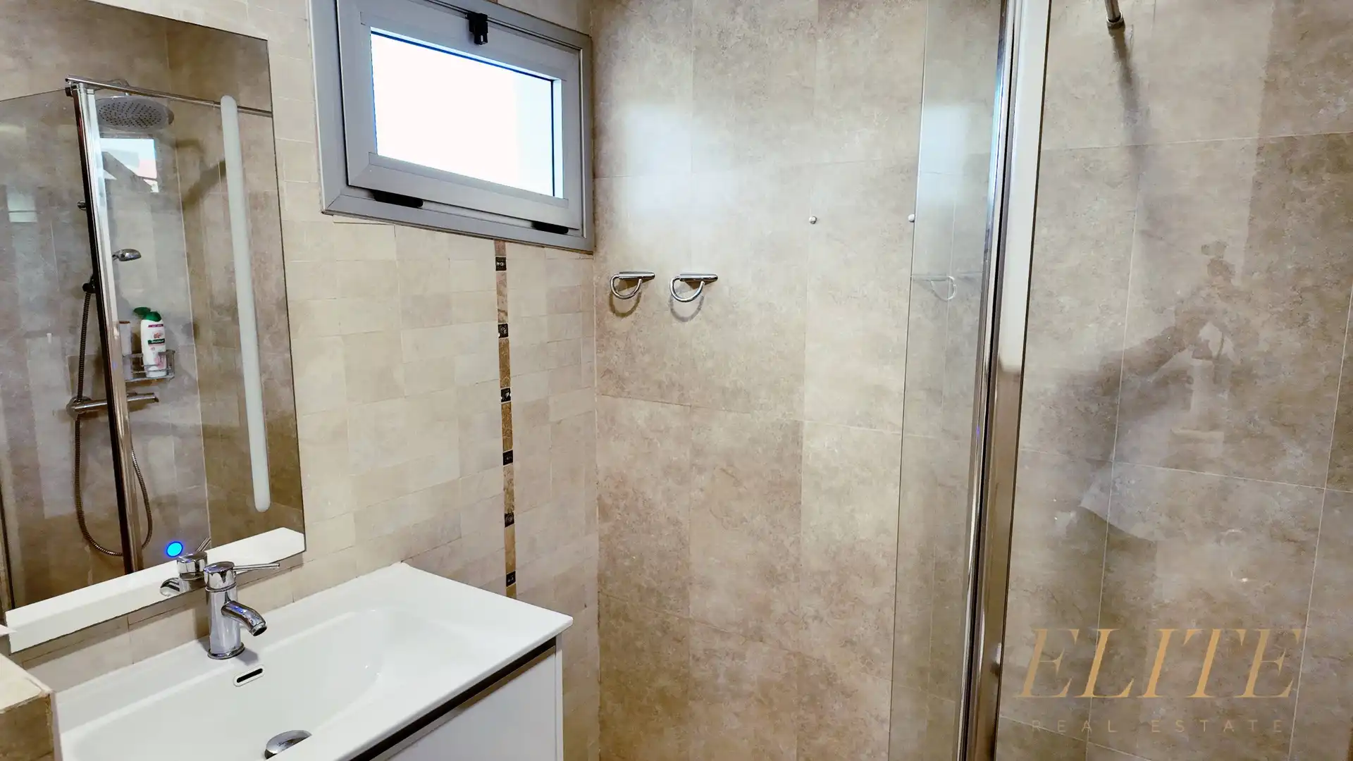 Baño de Casa adosada en venta en Santa Lucía de Tirajana con Aire acondicionado y Terraza