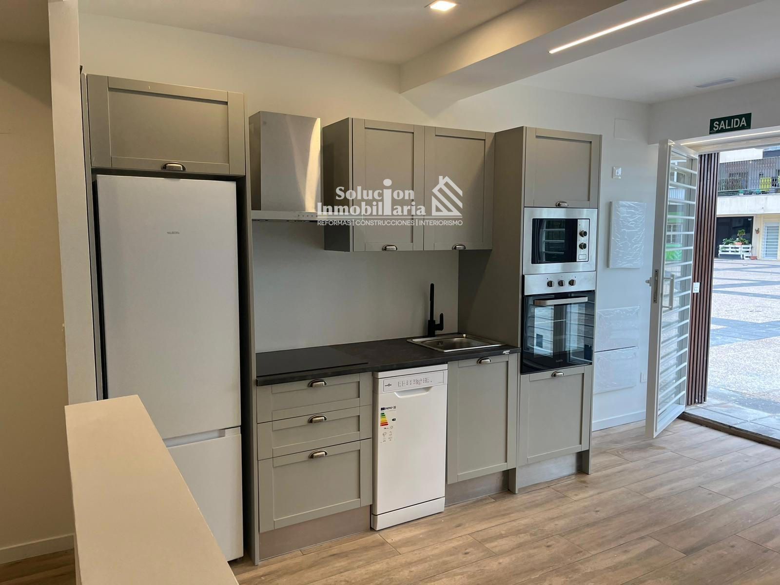Cuina de Apartament en venda en  Madrid Capital amb Aire condicionat i Calefacció