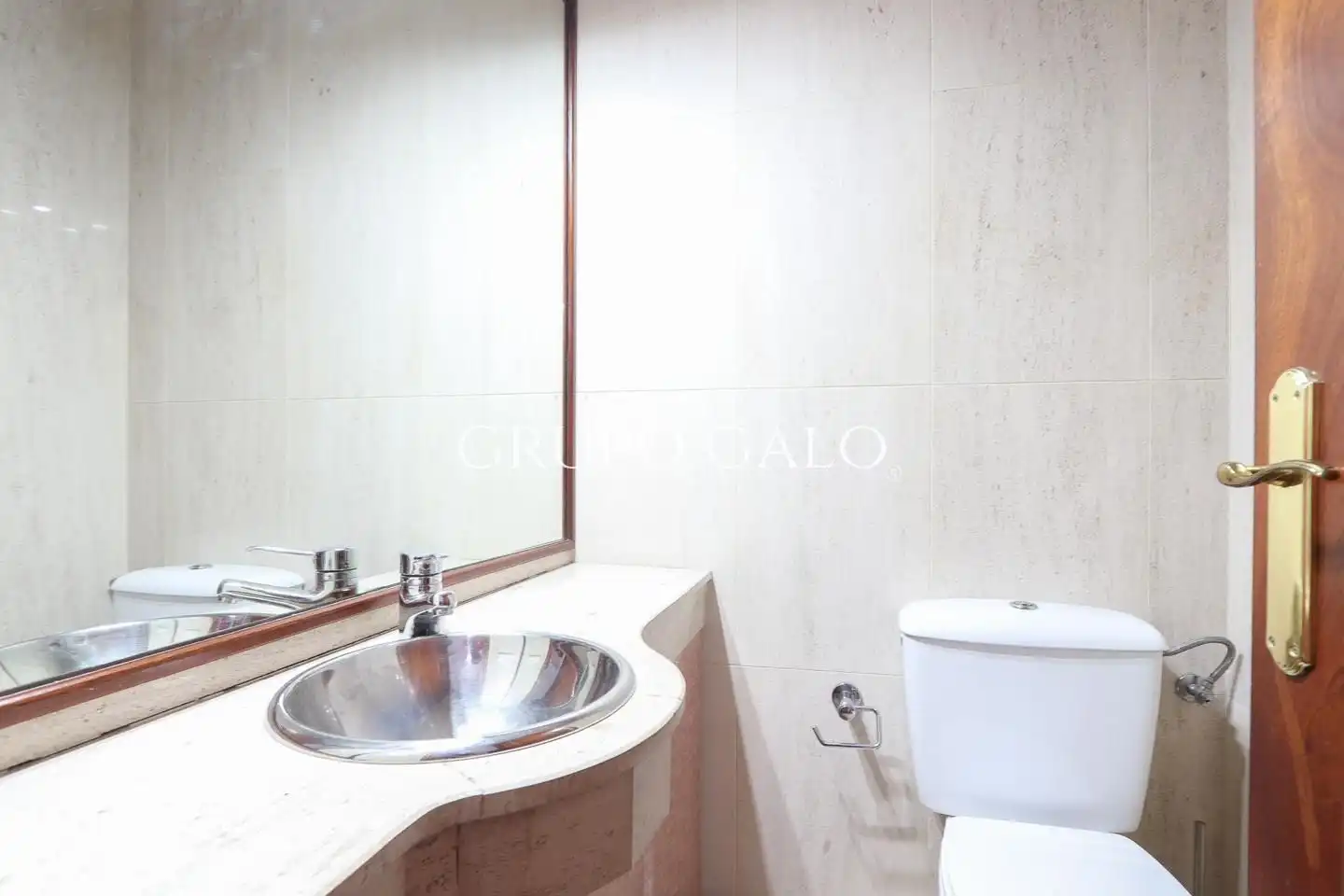 Baño de Dúplex de alquiler en Vigo  con Calefacción, Parquet y Terraza