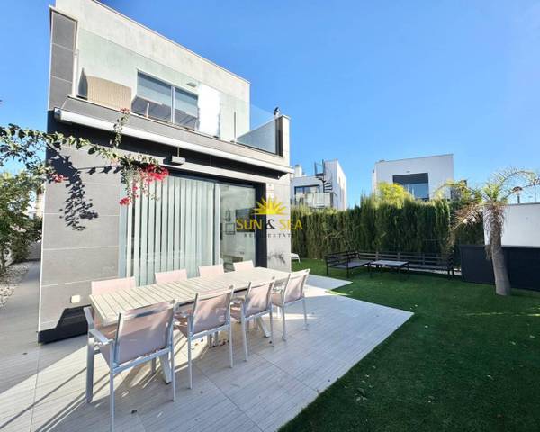 Casa-chalet en Alquiler en Los Balcones - Los Altos