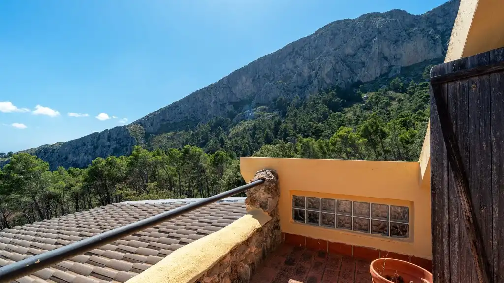 Maison rustique avec piscine à vendre à Puigpunyent