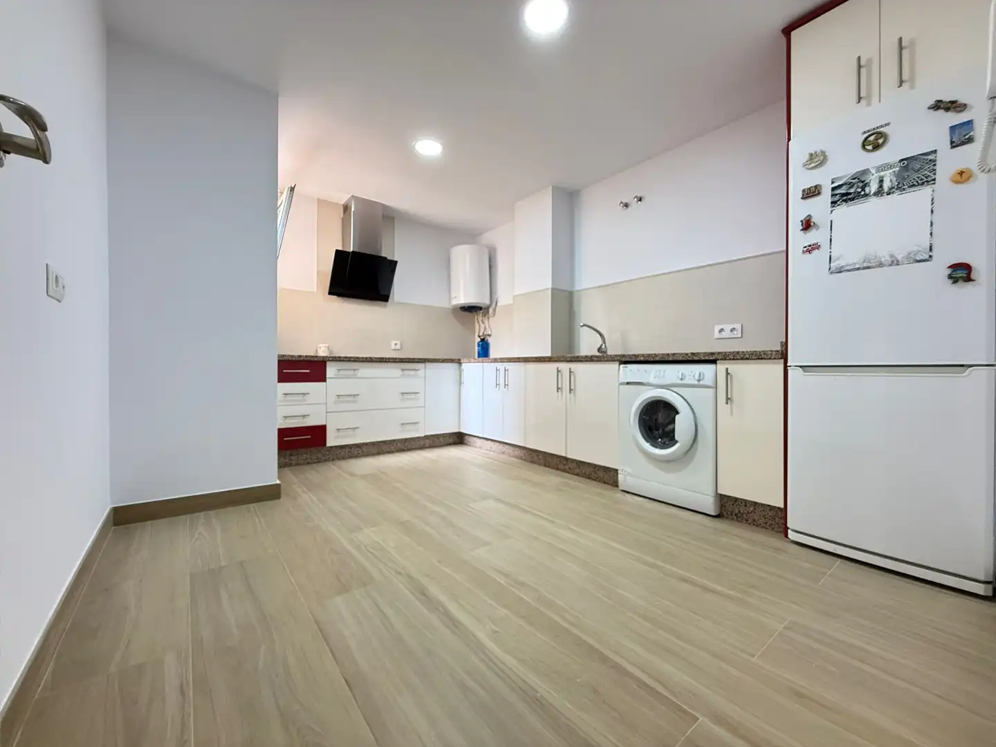 Cocina de Piso en venta en Jerez de la Frontera con Aire acondicionado, Calefacción y Jardín privado