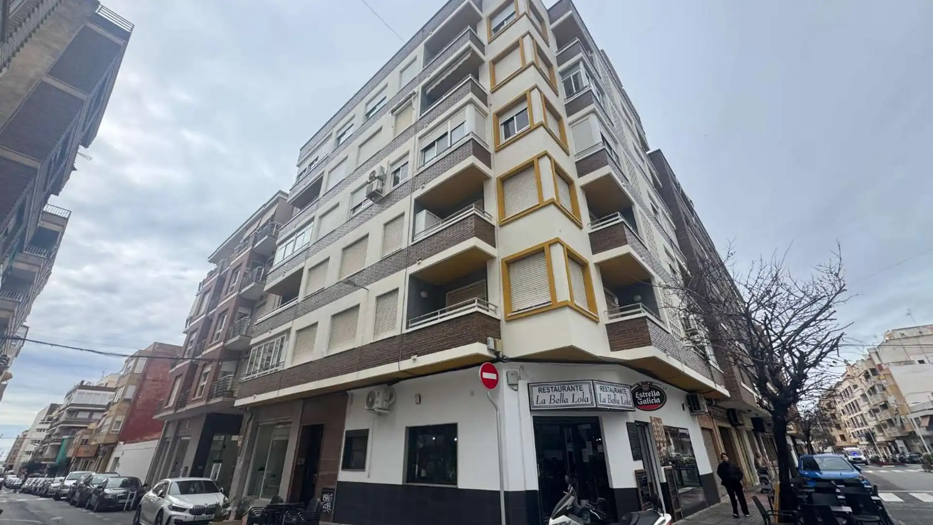 Vista exterior de Apartament en venda en Torrevieja amb Aire condicionat, Calefacció i Terrassa