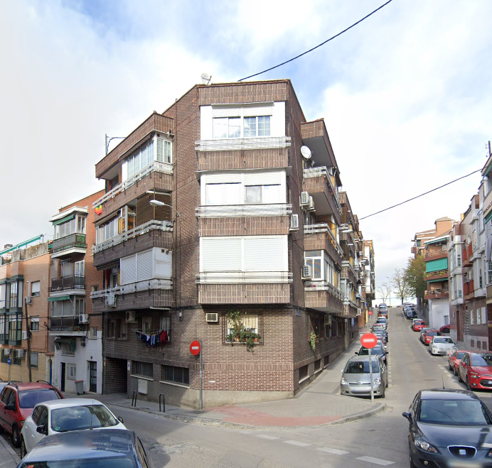 Vista exterior de Piso en venta en  Madrid Capital