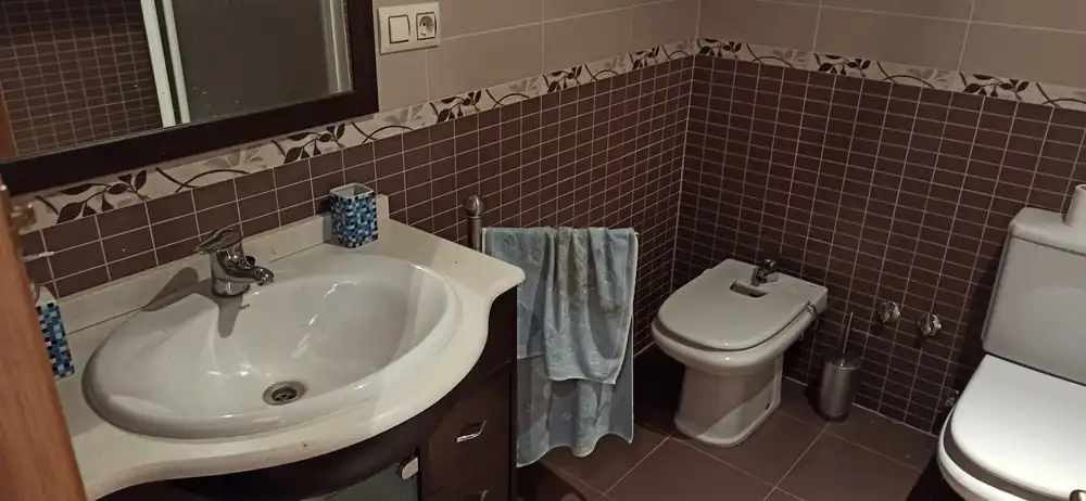 Bathroom of Houses for sale in Navalpino  with Heating and Terrace