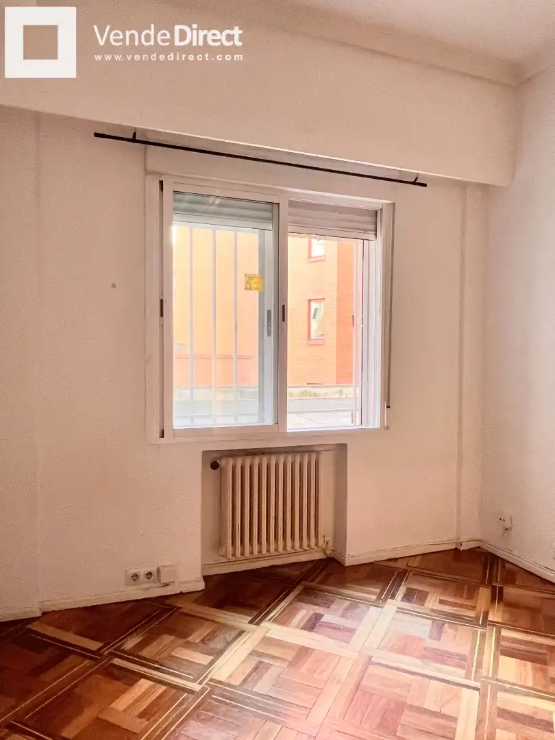 Habitación de Piso en venta en Madrid con Aire acondicionado, Calefacción y Alarma