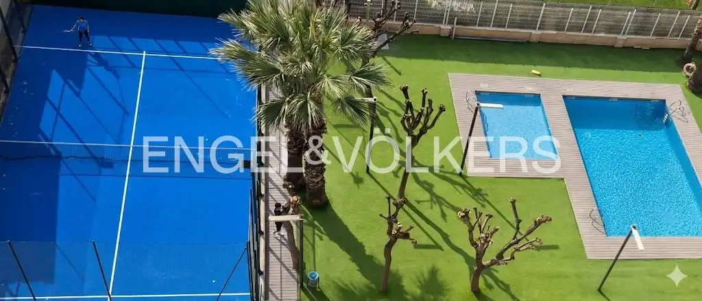 Swimming pool of Flat for sale in Barcelona  with Air Conditioner, Heating and Private garden