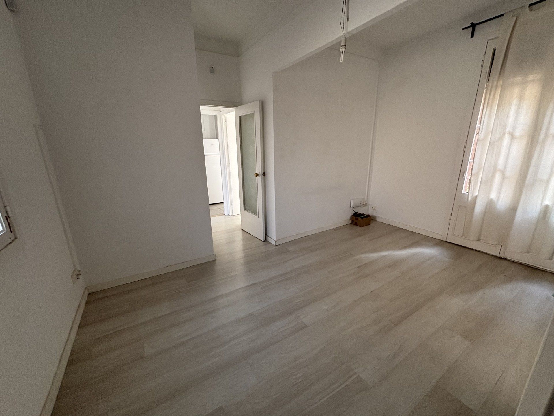 Bedroom of Flat for sale in  Barcelona Capital  with Balcony
