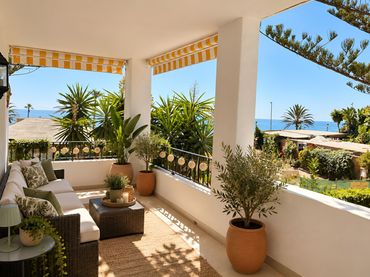 Apartament amb balcó en venda a San Pedro de Alcántara