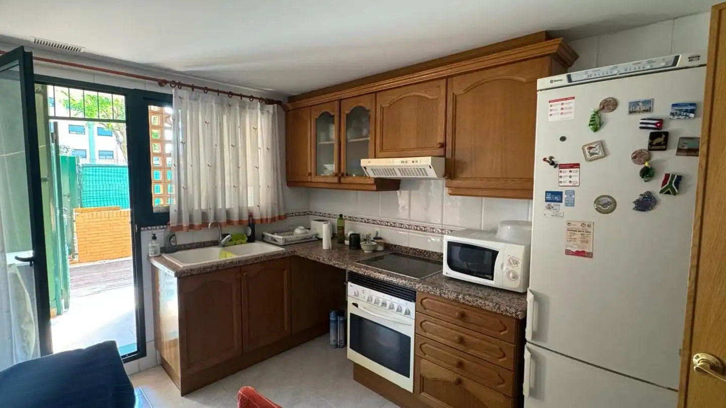 Cocina de Planta baja de alquiler en Paterna con Aire acondicionado, Terraza y Amueblado