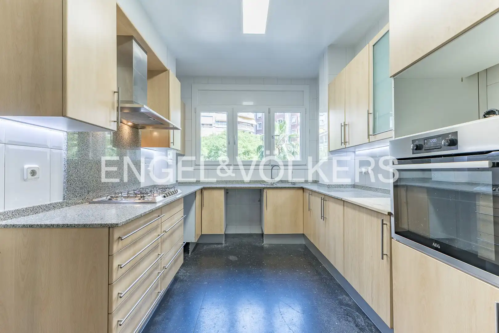 Kitchen of Flat for rent in Barcelona  with Air Conditioner, Heating and Parquet flooring