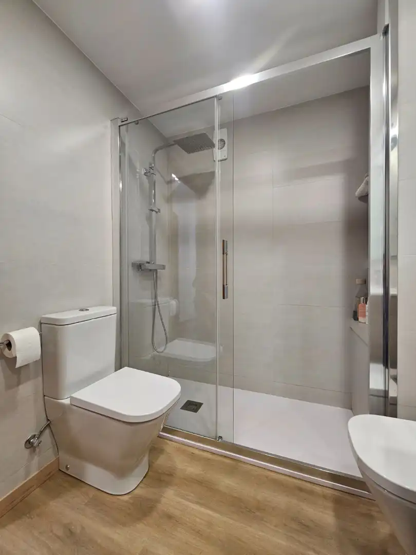 Baño de Piso en venta en Barcelona con Aire acondicionado, Calefacción y Parquet